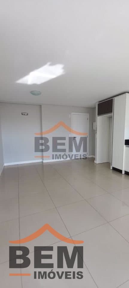 Apartamento à Venda com 2 quartos sendo 1 suíte, 1 vaga no bairro São Judas em Itajaí/SC