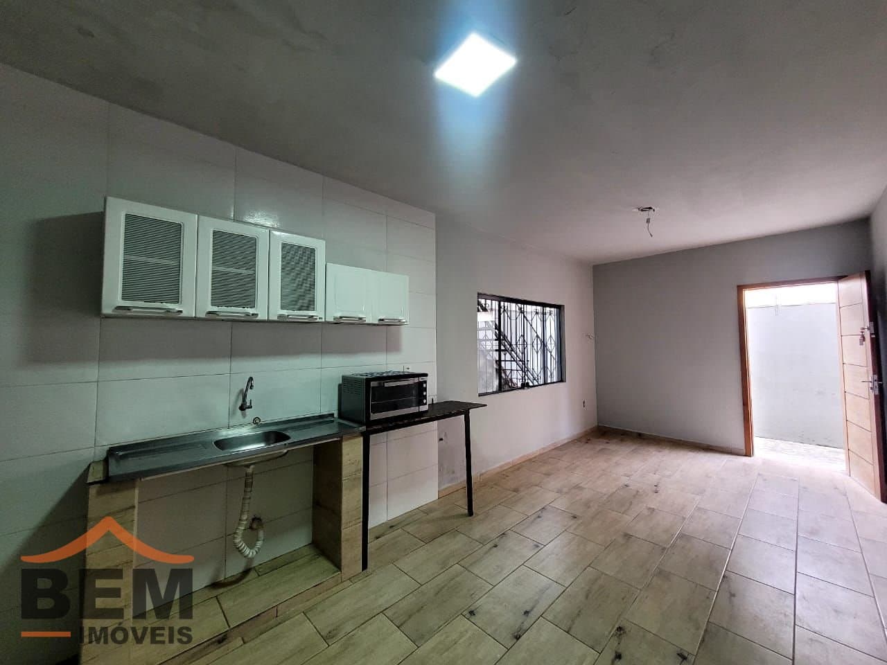 Casa para Locação com 6 quartos sendo 1 suíte, 1 vaga no bairro Fazenda em Itajaí/SC