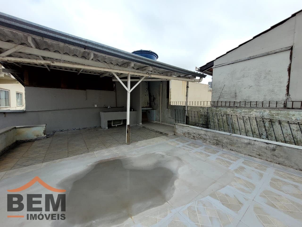 Casa para Locação com 6 quartos sendo 1 suíte, 1 vaga no bairro Fazenda em Itajaí/SC