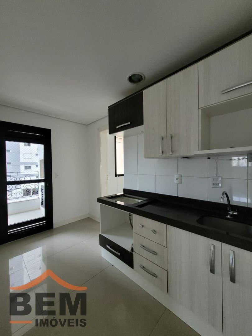 Apartamento para Locação com 3 quartos sendo 1 suíte, 2 vagas no bairro Fazenda em Itajaí/SC