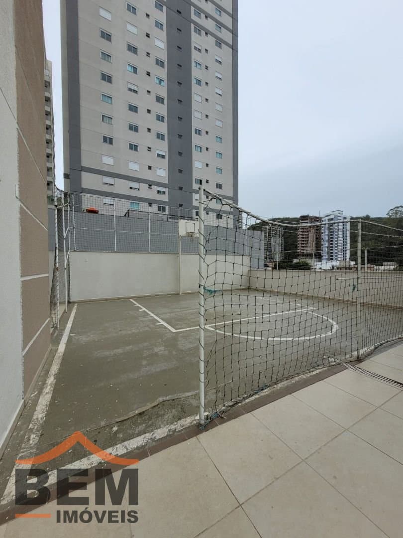 Apartamento para Locação com 3 quartos sendo 1 suíte, 2 vagas no bairro Fazenda em Itajaí/SC