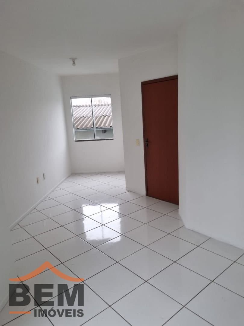 Casa para Locação com 2 quartos, 1 vaga no bairro Cordeiros em Itajaí/SC