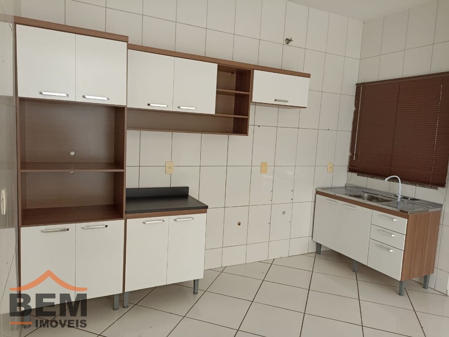 Casa para Locação com 2 quartos, 1 vaga no bairro Cordeiros em Itajaí/SC