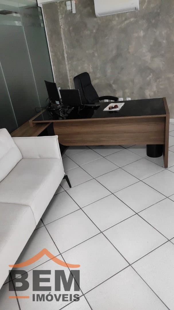 Sala para alugar com 315 m² no bairro Centro, em Itajaí.