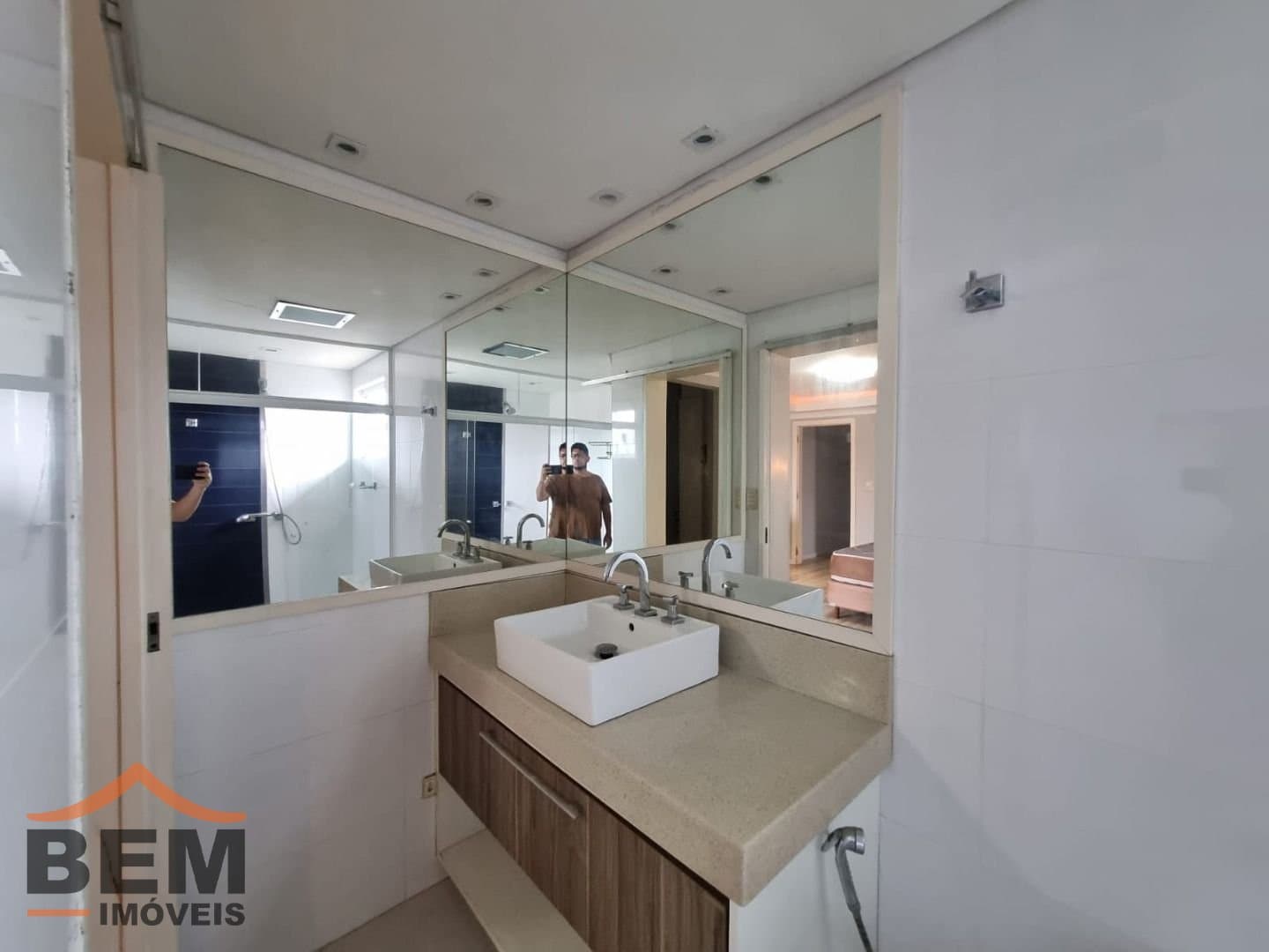 Casa para alugar com 3 quartos e 400 m² no bairro São João, em Itajaí