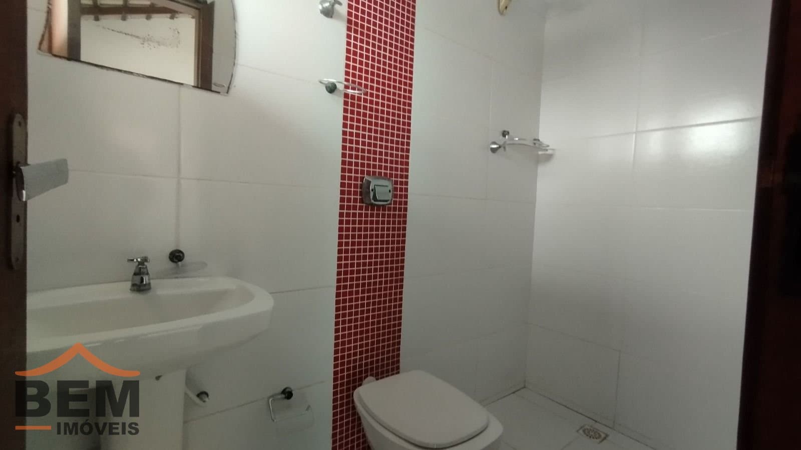Casa para alugar com 3 quartos e 400 m² no bairro São João, em Itajaí