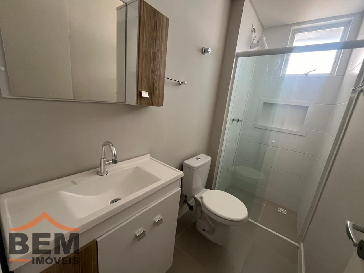 APARTAMENTO SEMI MOBILIADO PARA LOCAÇÃO NO BAIRRO SÃO VICENTE: 10 - BANHEIRO SUÍTE