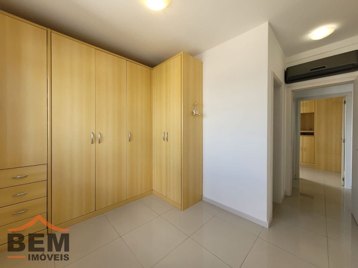 Apartamento para Locação com 2 quartos e 87m² no bairro Vila Operária, em Itajaí - SC