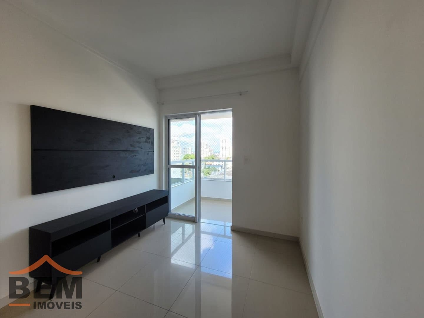 Apartamento para Locação com 2 quartos e 87m² no bairro Vila Operária, em Itajaí - SC