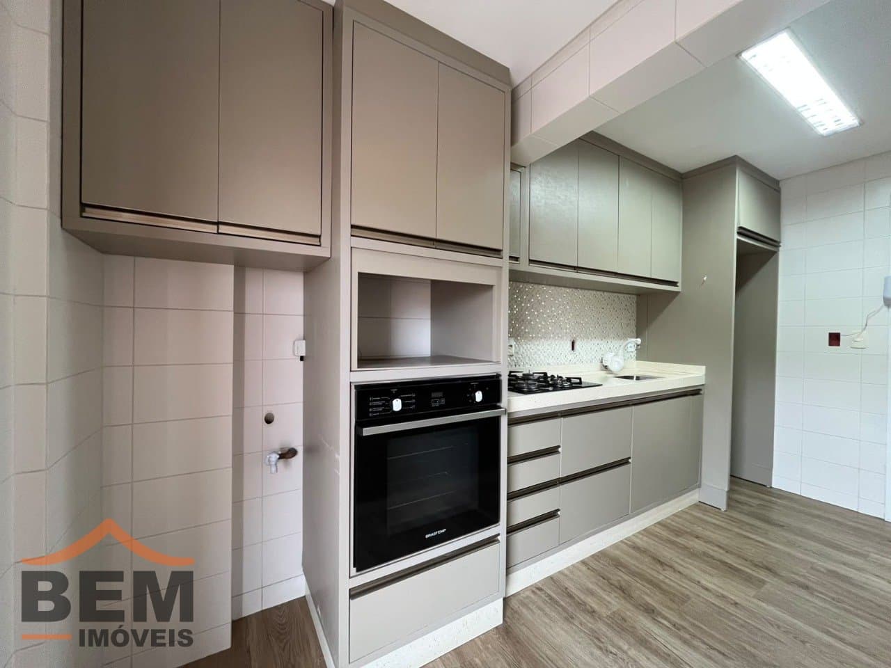 Apartamento para Locação com 2 quartos e 80m² no bairro Dom Bosco, em Itajaí - SC