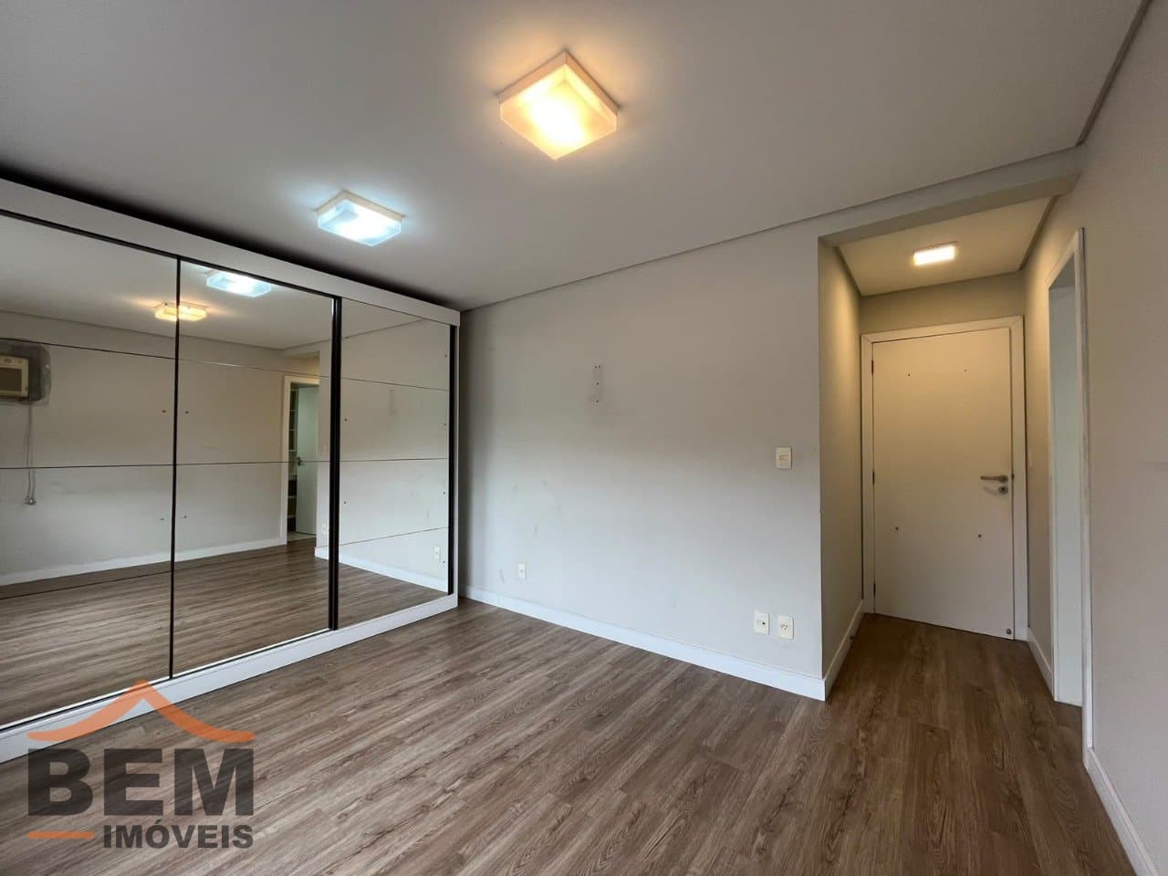 Apartamento para Locação com 2 quartos e 80m² no bairro Dom Bosco, em Itajaí - SC