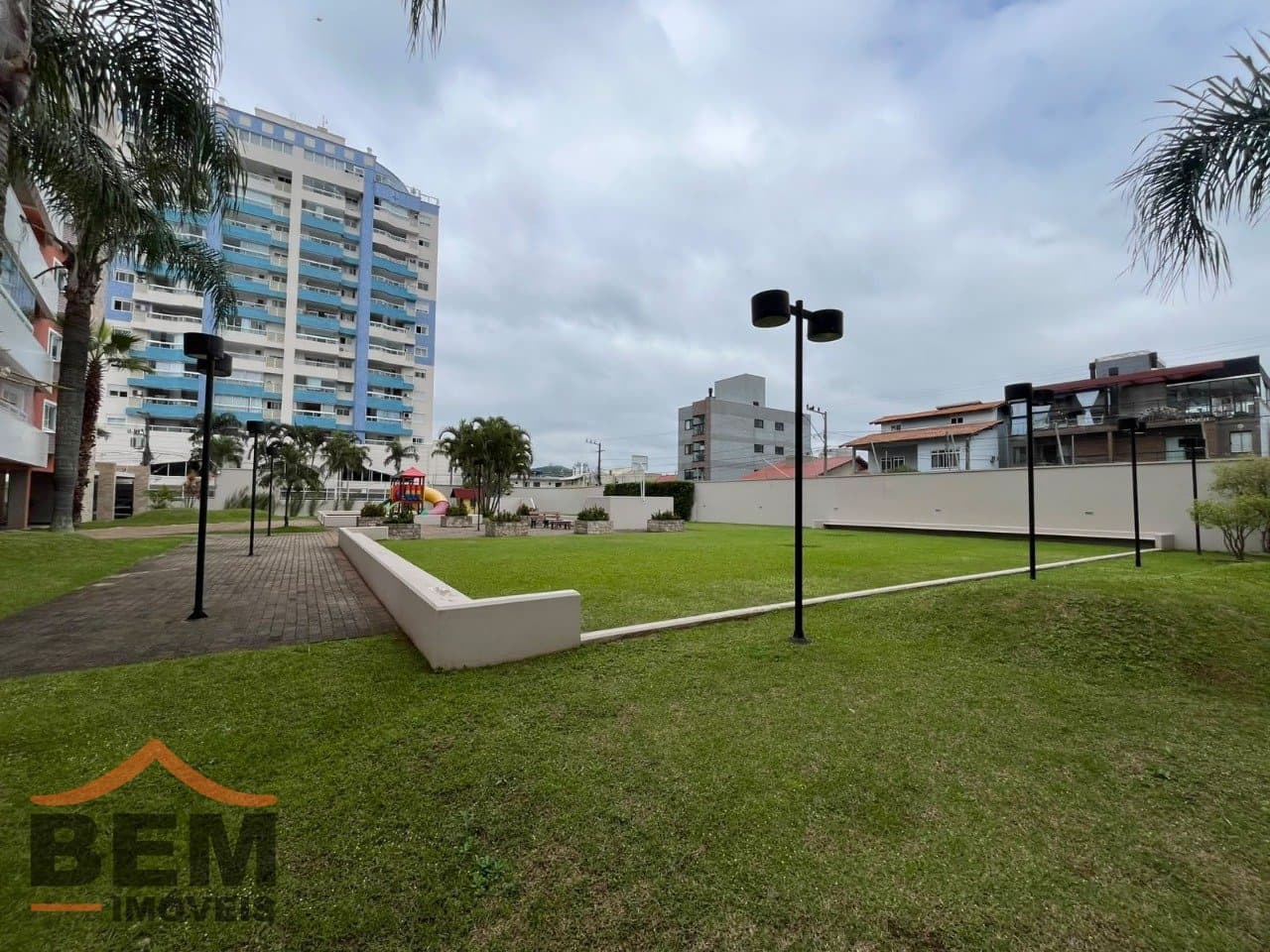 Apartamento para Locação com 2 quartos e 80m² no bairro Dom Bosco, em Itajaí - SC