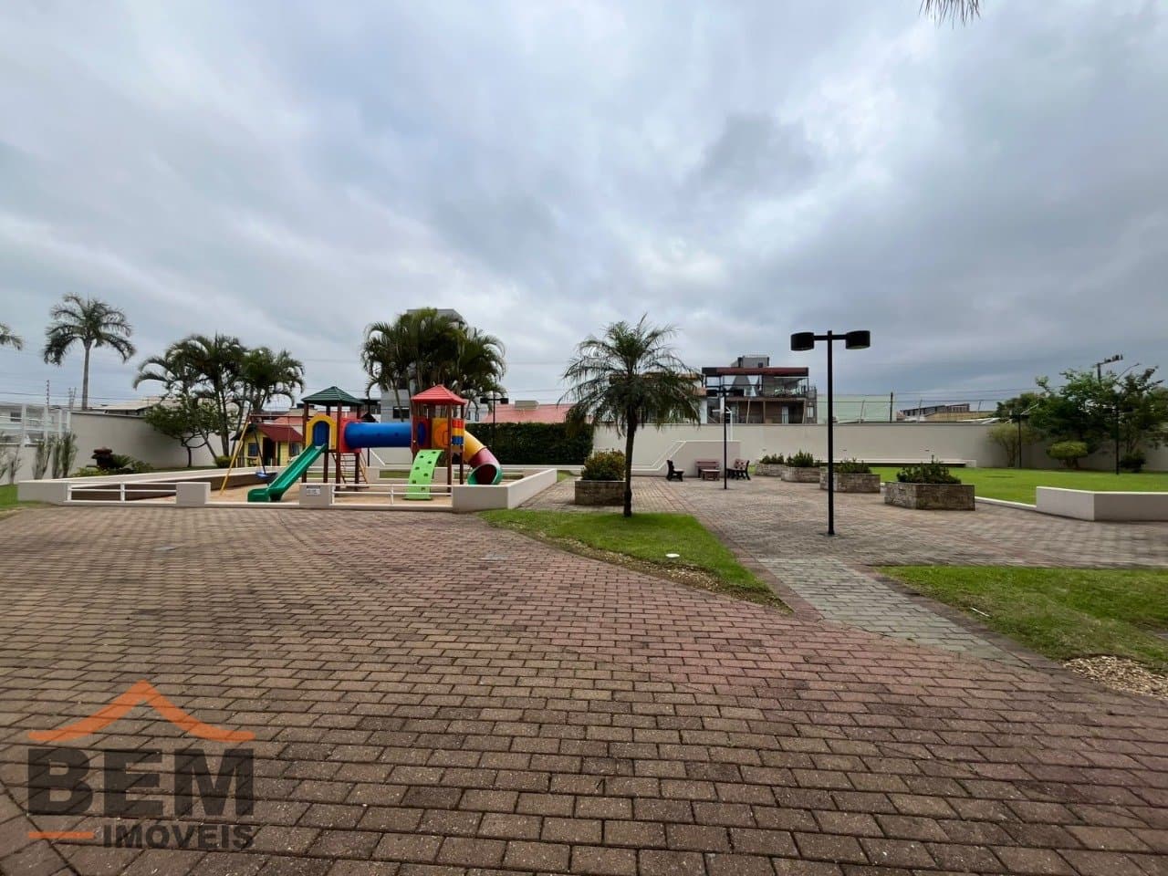 Apartamento para Locação com 2 quartos e 80m² no bairro Dom Bosco, em Itajaí - SC
