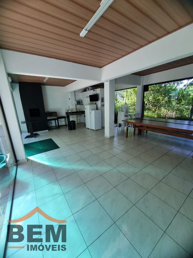 Apartamento para aluguel em Espinheiros, Itajaí