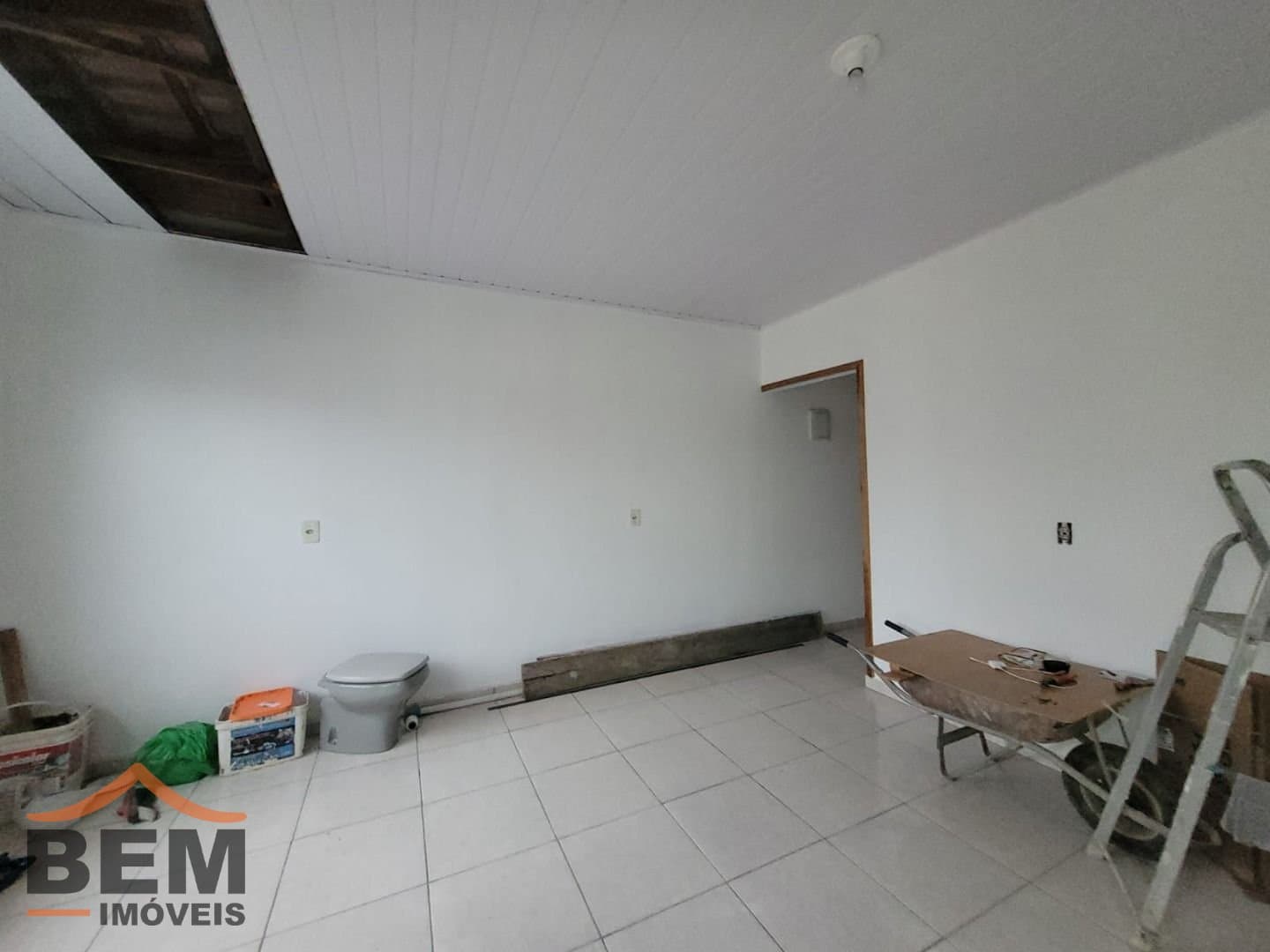 Casa para Locação com 2 quartos e 50m² no bairro Santa Regina, em Itajaí - SC