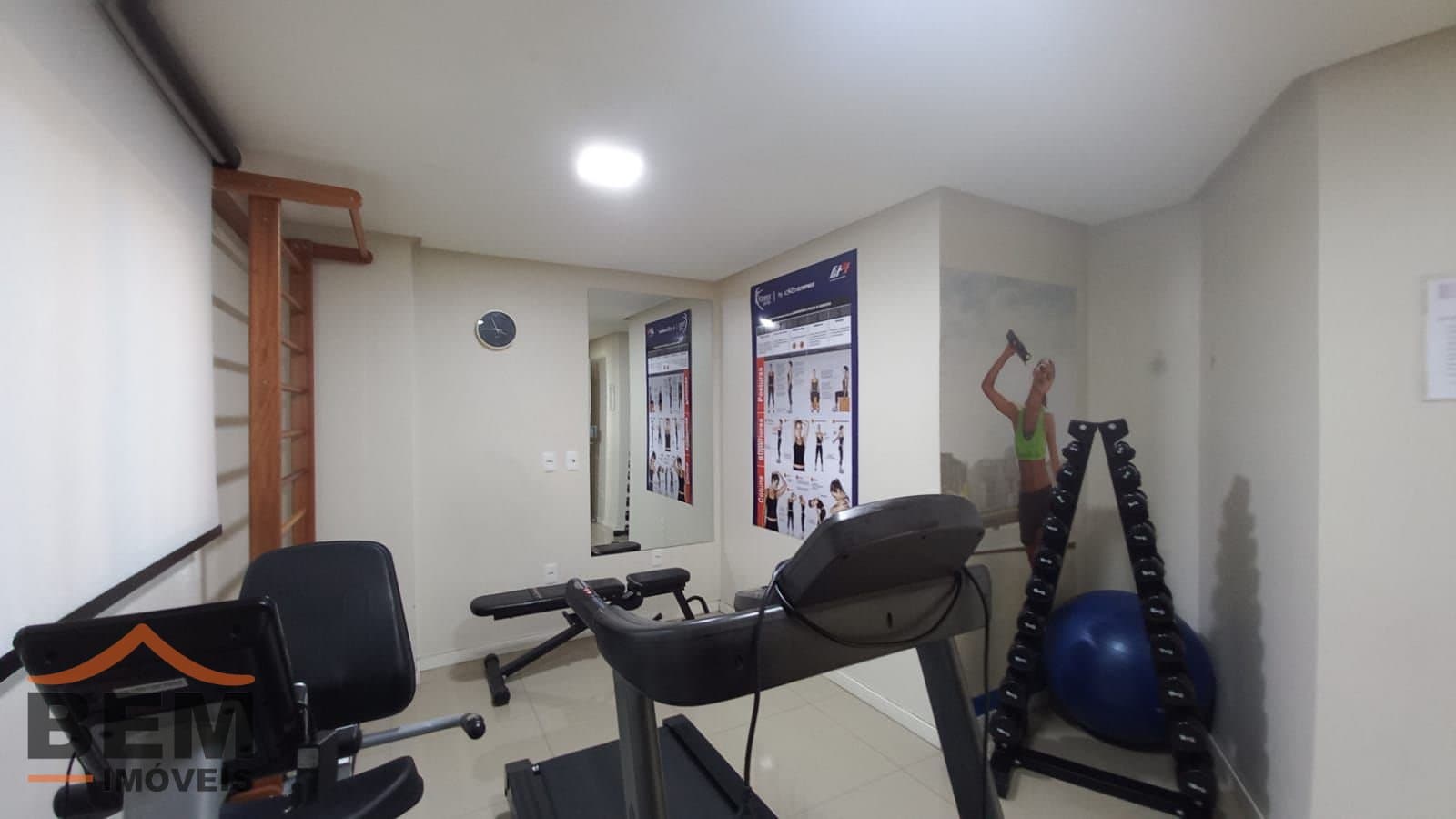 Apartamento para Locação com 2 quartos sendo 2 suítes, 2 vagas no bairro Centro em Itajaí/SC