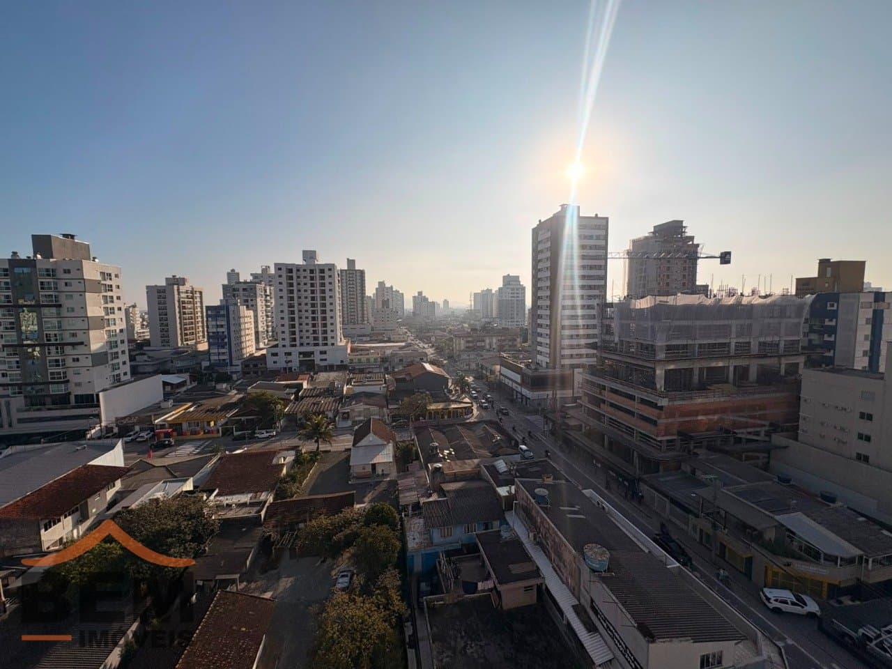 Apartamento para Locação com 3 quartos sendo 1 suíte, 2 vagas no bairro Vila Operária em Itajaí/SC