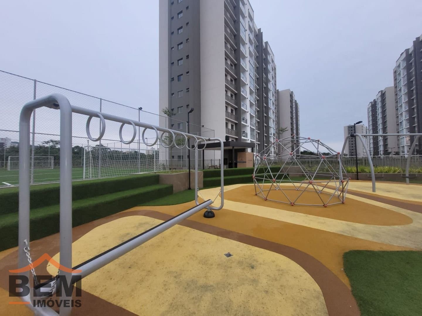 Apartamento para Locação com 2 quartos sendo 1 suíte, 1 vaga no bairro São Vicente em Itajaí/SC