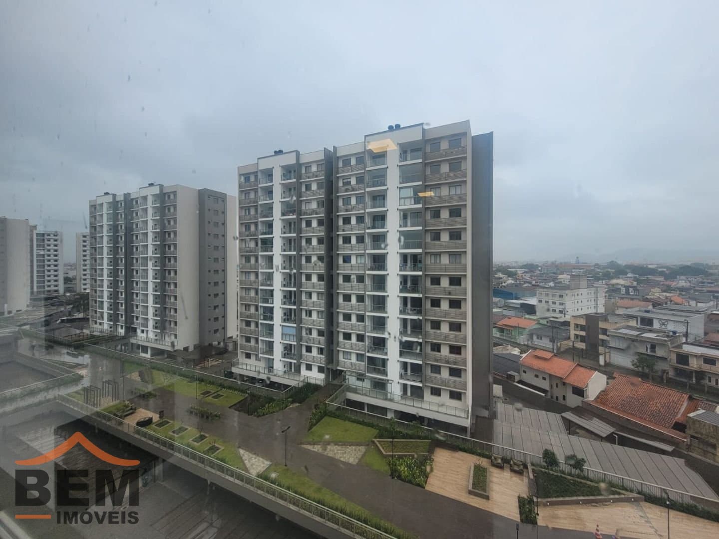 Apartamento para Locação com 2 quartos sendo 1 suíte, 1 vaga no bairro São Vicente em Itajaí/SC