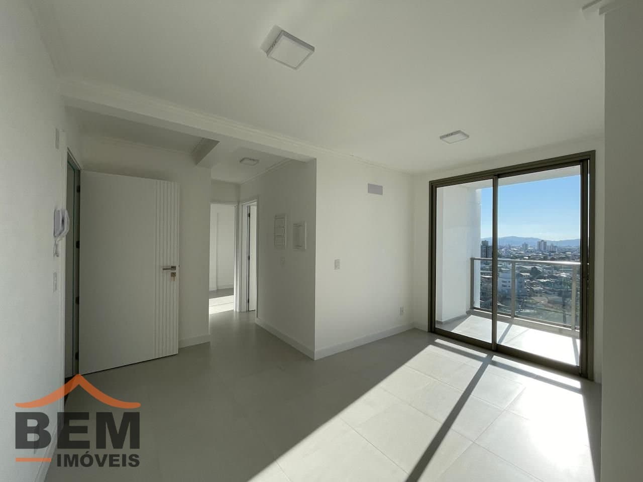 Apartamento para Locação com 2 quartos e 56m² no bairro São Vicente, em Itajaí - SC
