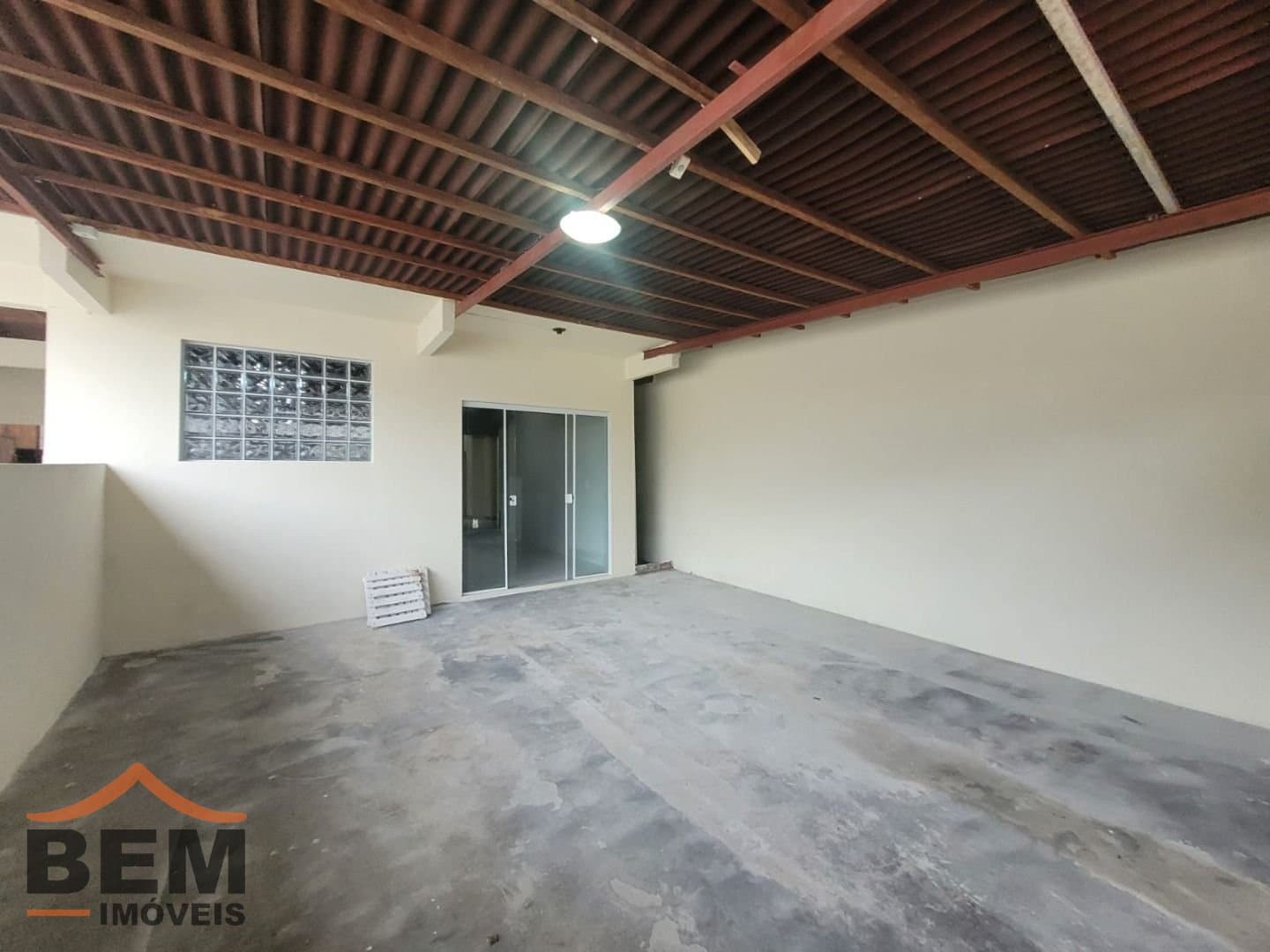 Casa para Locação com 2 quartos, 2 vagas no bairro Cidade Nova em Itajaí/SC