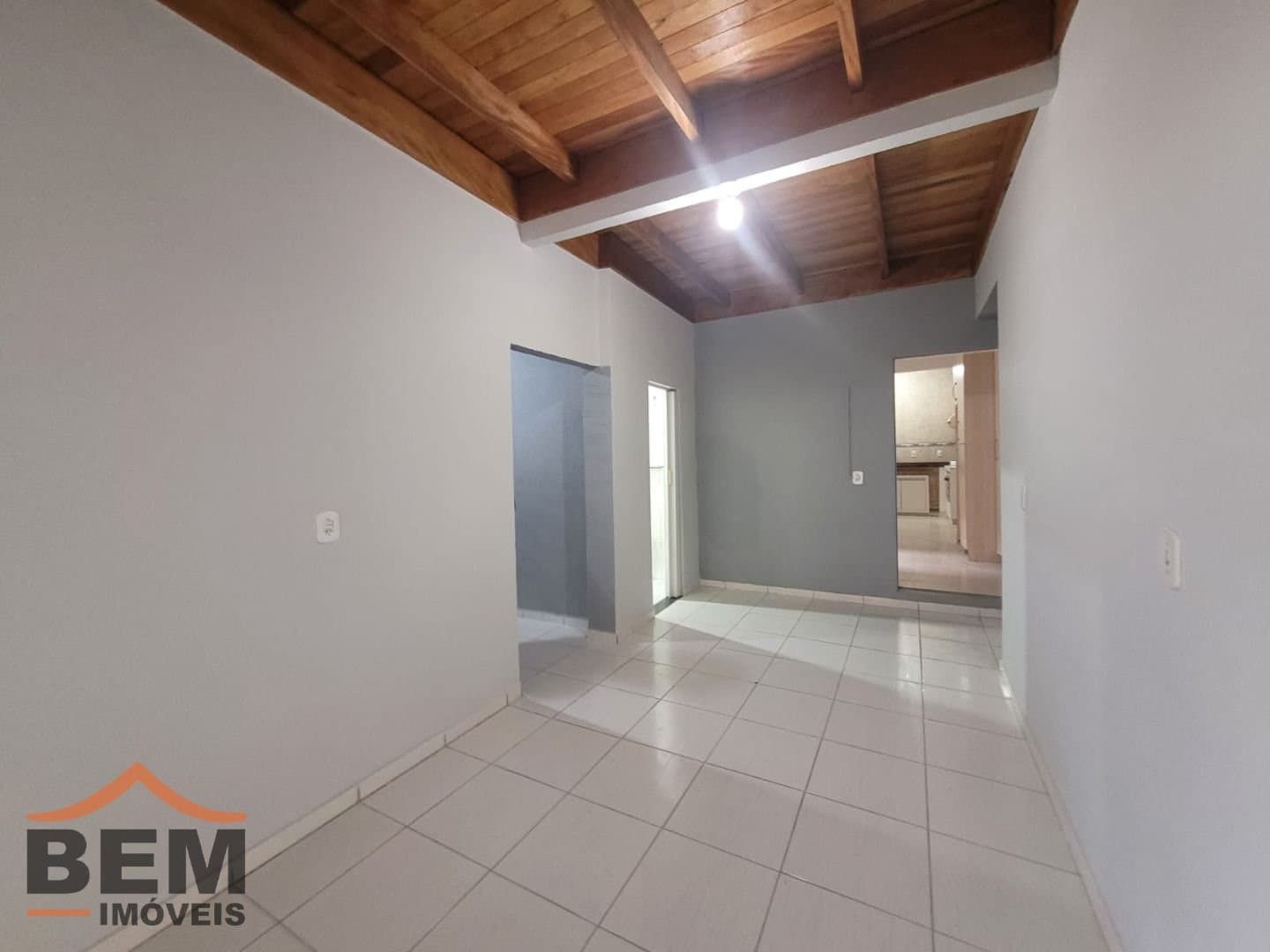 Casa para Locação com 2 quartos, 2 vagas no bairro Cidade Nova em Itajaí/SC