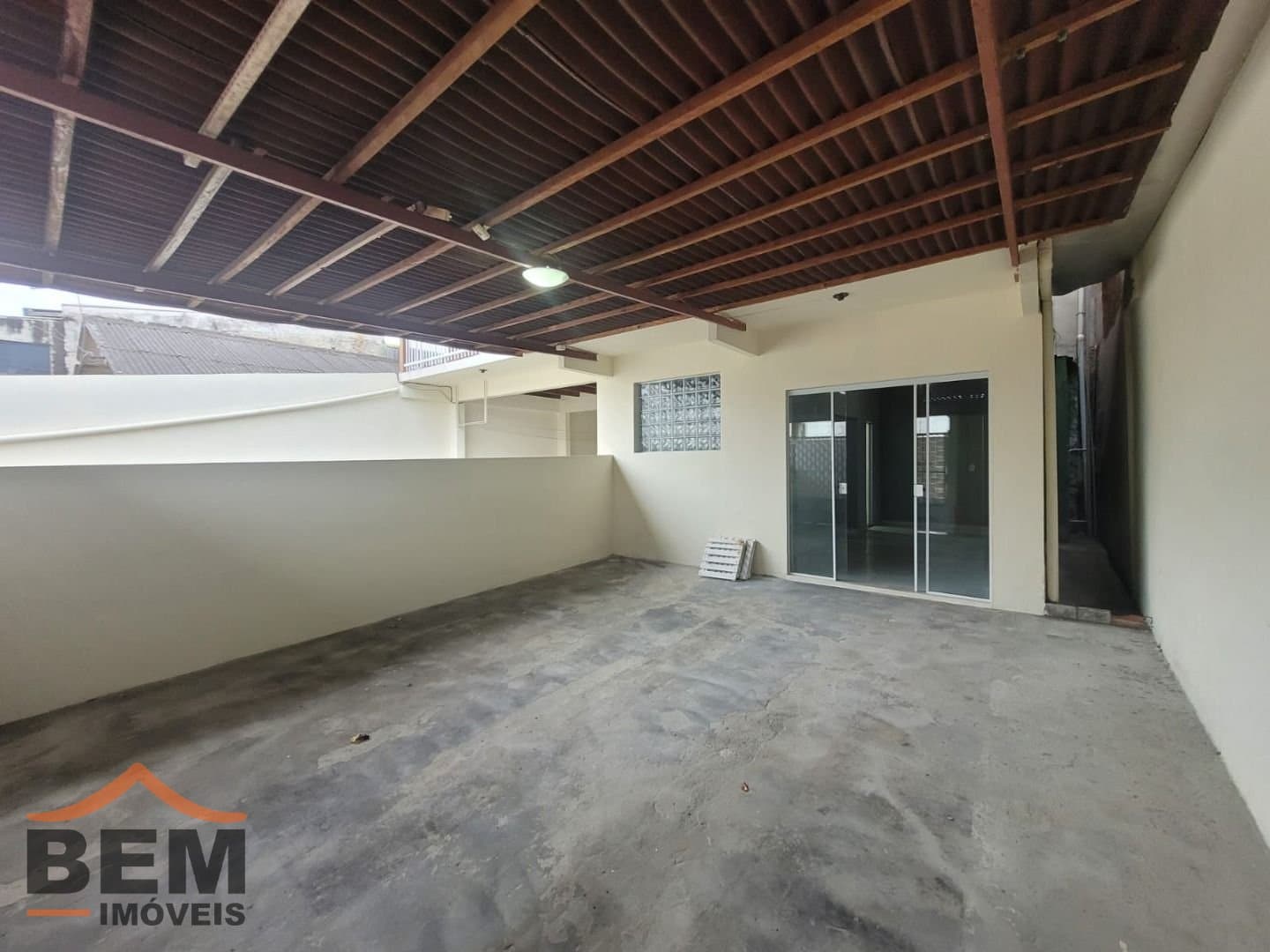 Casa para Locação com 2 quartos, 2 vagas no bairro Cidade Nova em Itajaí/SC