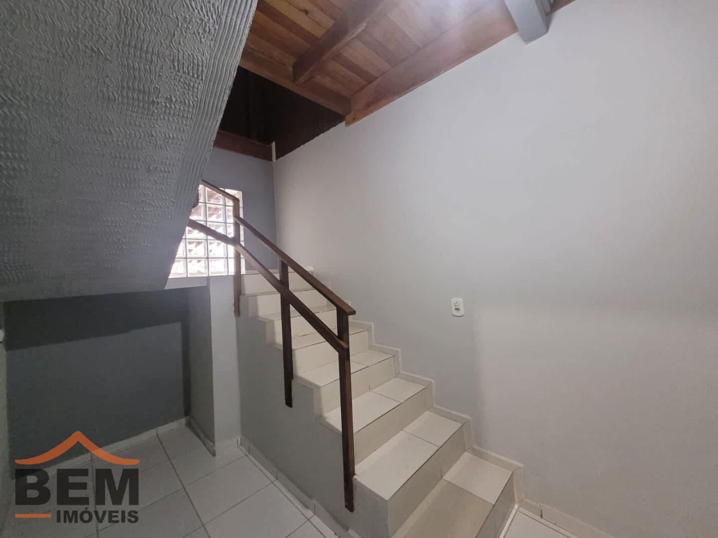 Casa para Locação com 2 quartos, 2 vagas no bairro Cidade Nova em Itajaí/SC