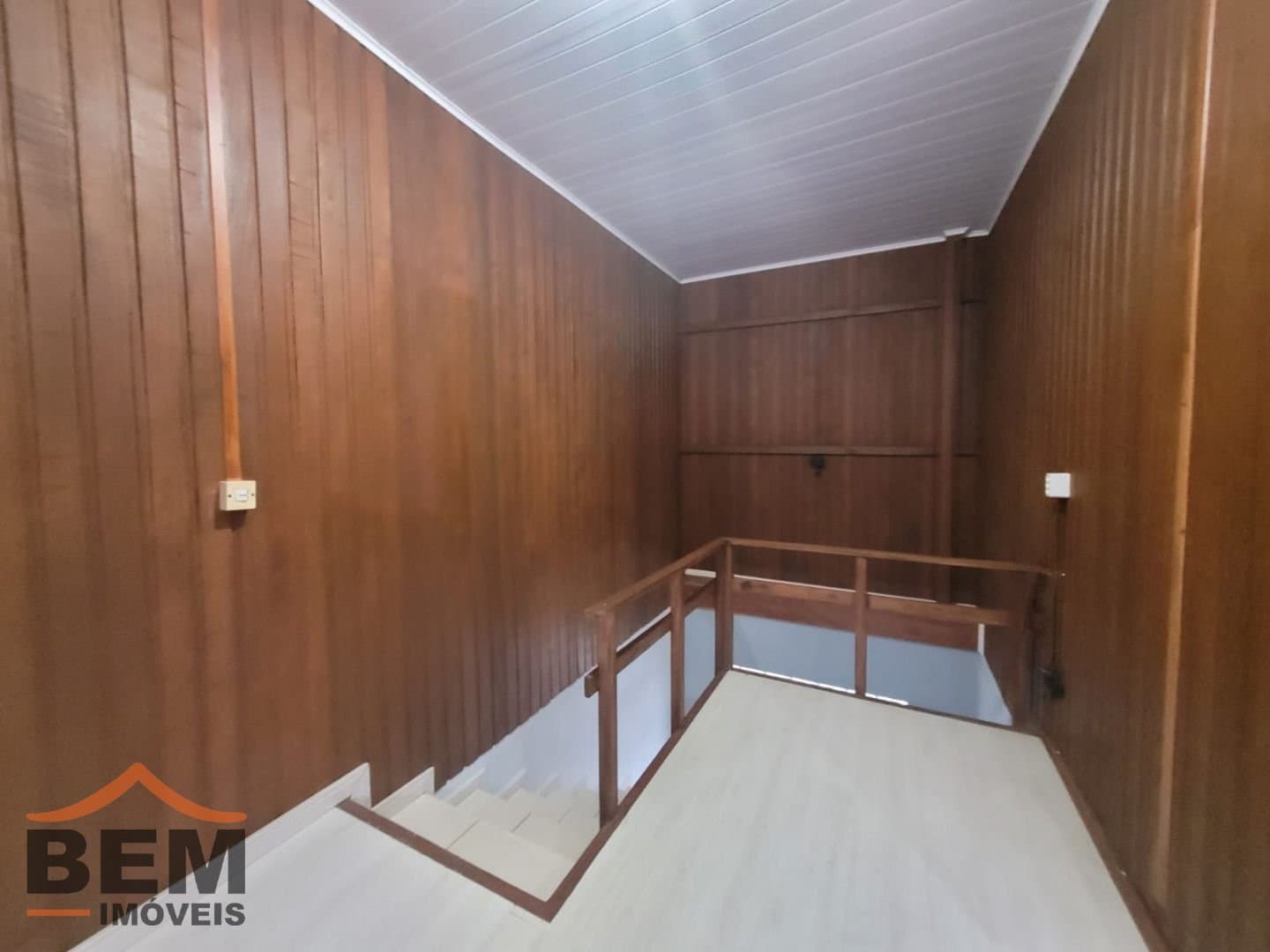 Casa para Locação com 2 quartos, 2 vagas no bairro Cidade Nova em Itajaí/SC