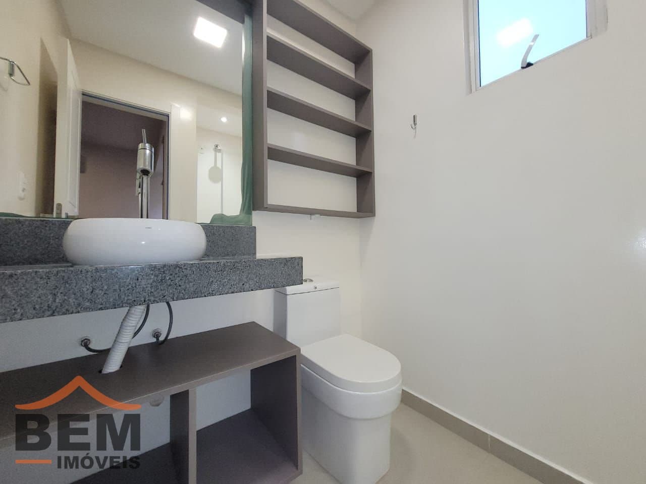 Apartamento para Locação com 2 quartos e 110m² no bairro São Judas, em Itajaí - SC