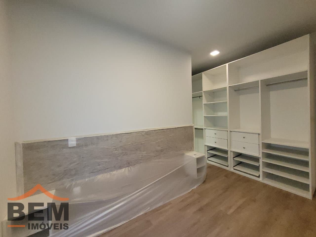 Apartamento para Locação com 2 quartos e 110m² no bairro São Judas, em Itajaí - SC