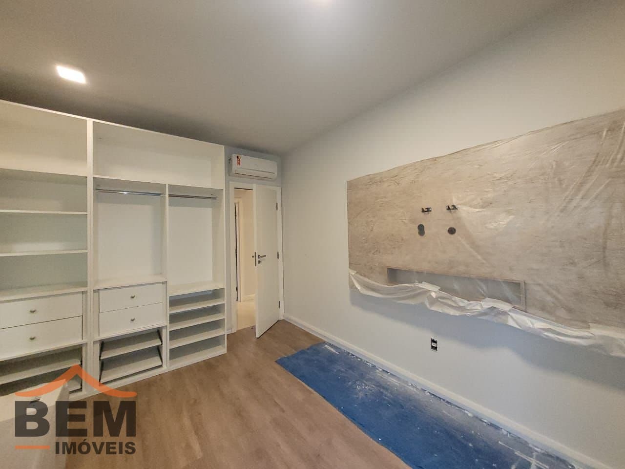 Apartamento para Locação com 2 quartos e 110m² no bairro São Judas, em Itajaí - SC