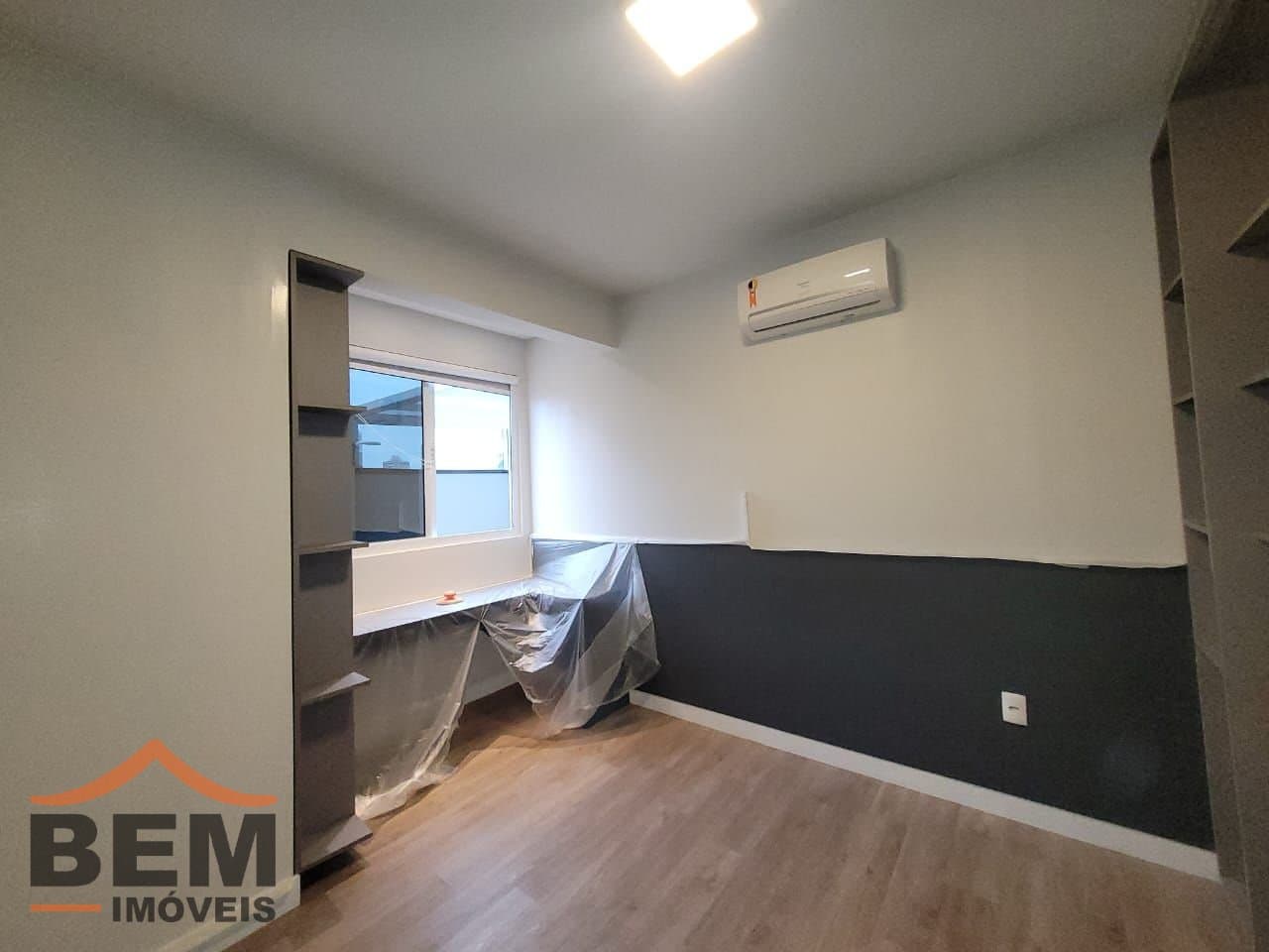 Apartamento para Locação com 2 quartos e 110m² no bairro São Judas, em Itajaí - SC