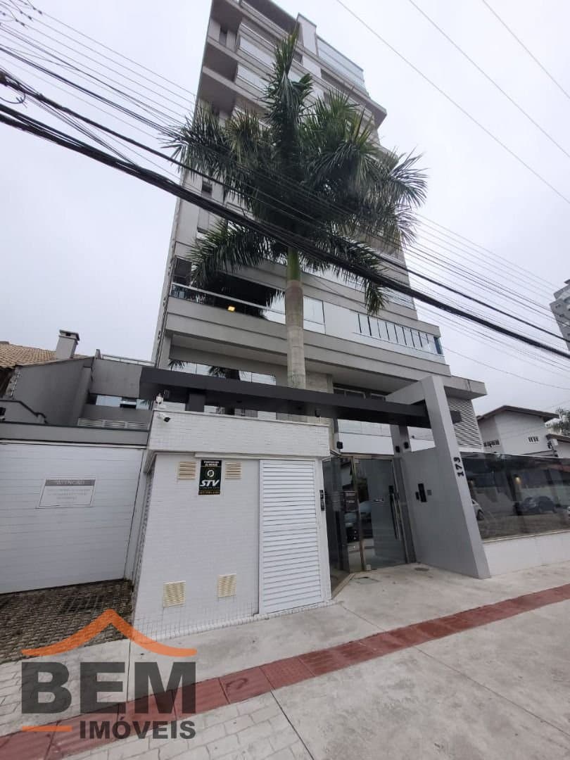 Apartamento para Locação com 2 quartos e 110m² no bairro São Judas, em Itajaí - SC