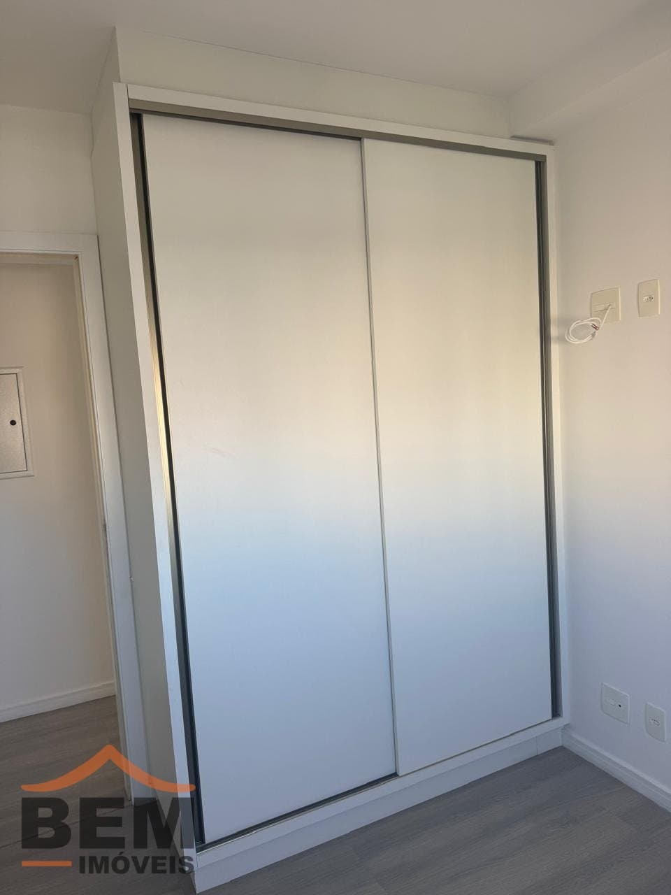 Apartamento para Locação com 3 quartos sendo 1 suíte, 2 vagas no bairro Centro em Itajaí/SC