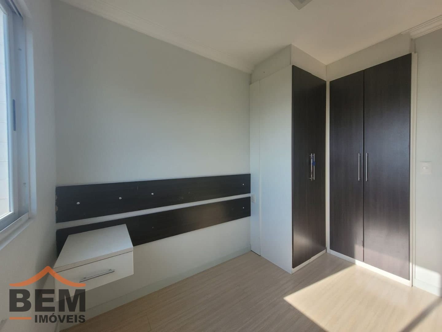 Apartamento para Locação com 2 quartos, 1 vaga no bairro Barra do Rio em Itajaí/SC