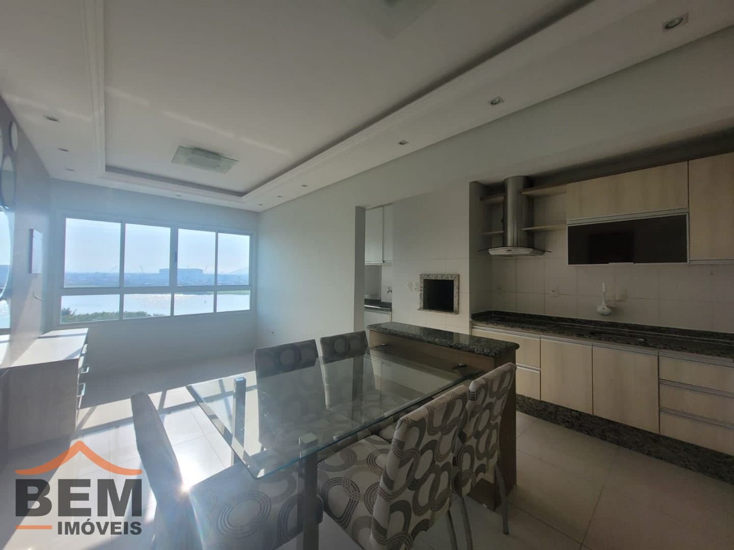 Apartamento para Locação com 2 quartos, 1 vaga no bairro Barra do Rio em Itajaí/SC