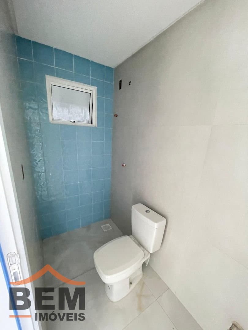 Apartamento para Locação com 2 quartos sendo 1 suíte, 1 vaga no bairro Murta em Itajaí/SC