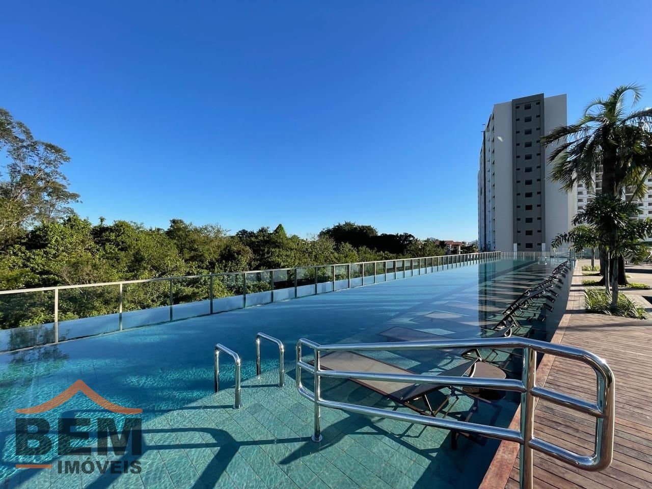 Apartamento com 3 dormitórios para aluguel no São Vicente