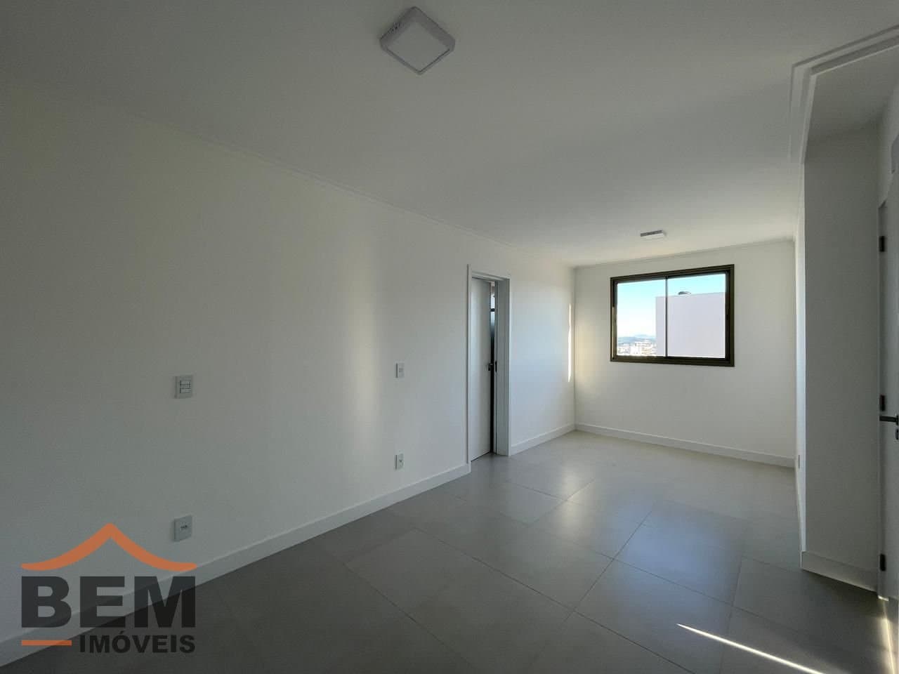 Apartamento com 3 dormitórios para aluguel no São Vicente
