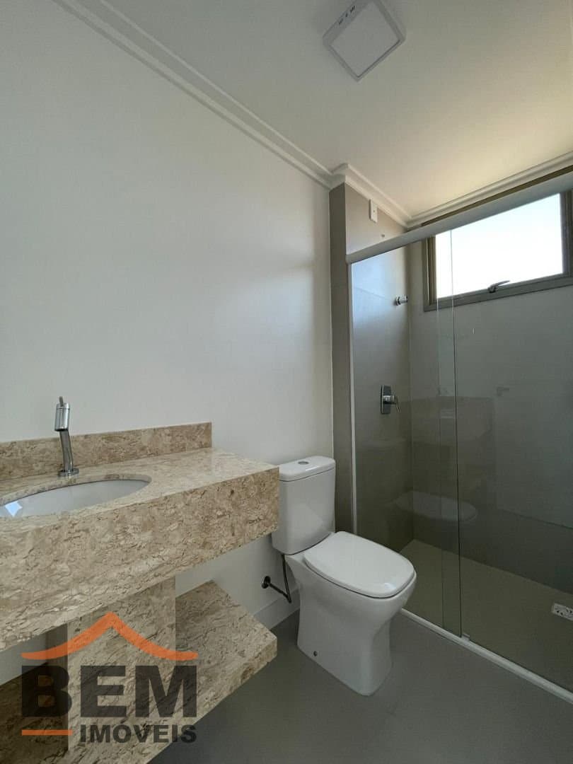 Apartamento com 3 dormitórios para aluguel no São Vicente