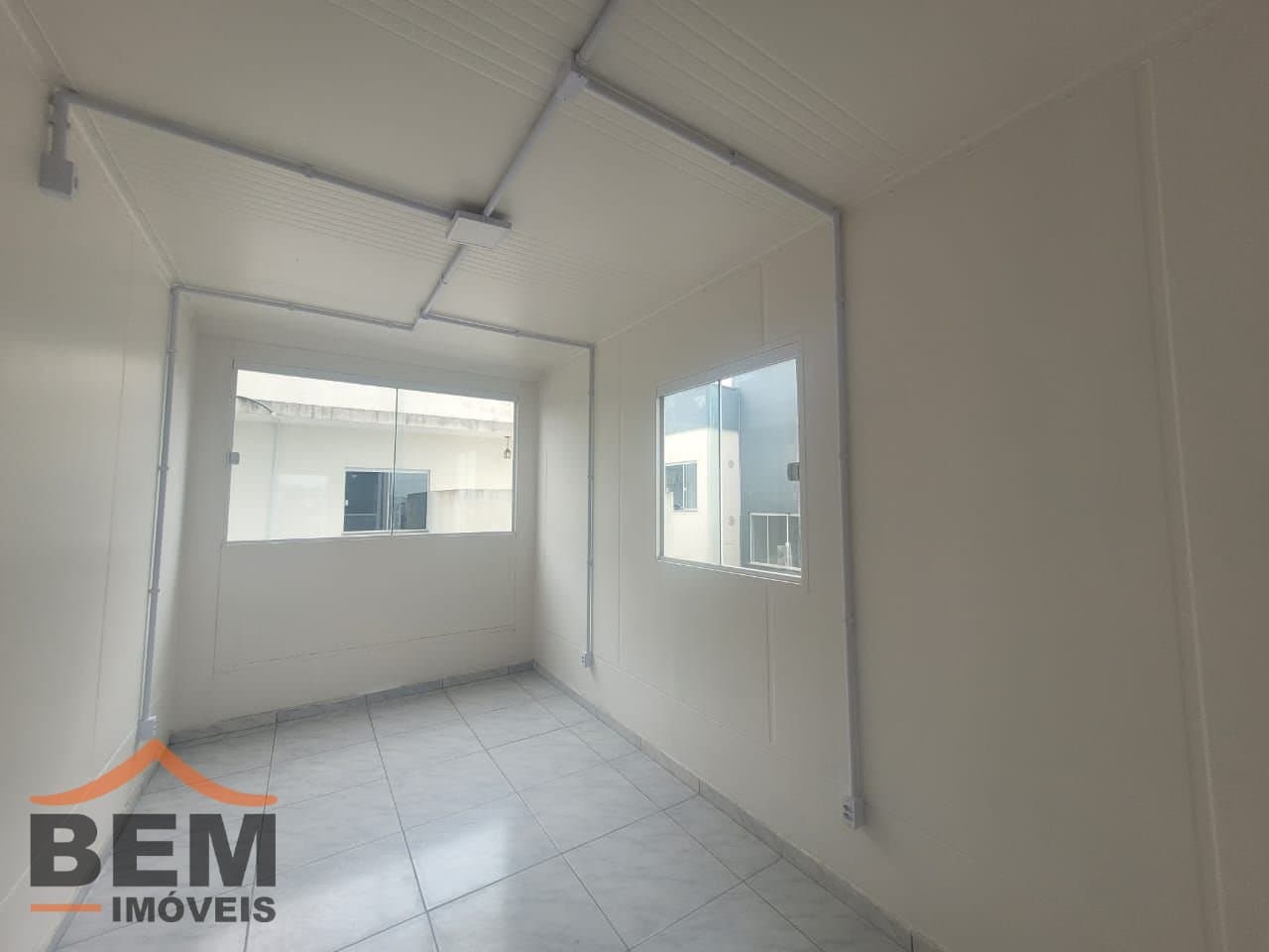 Kitnet para Locação com 1 quarto, 1 vaga no bairro São Vicente em Itajaí/SC
