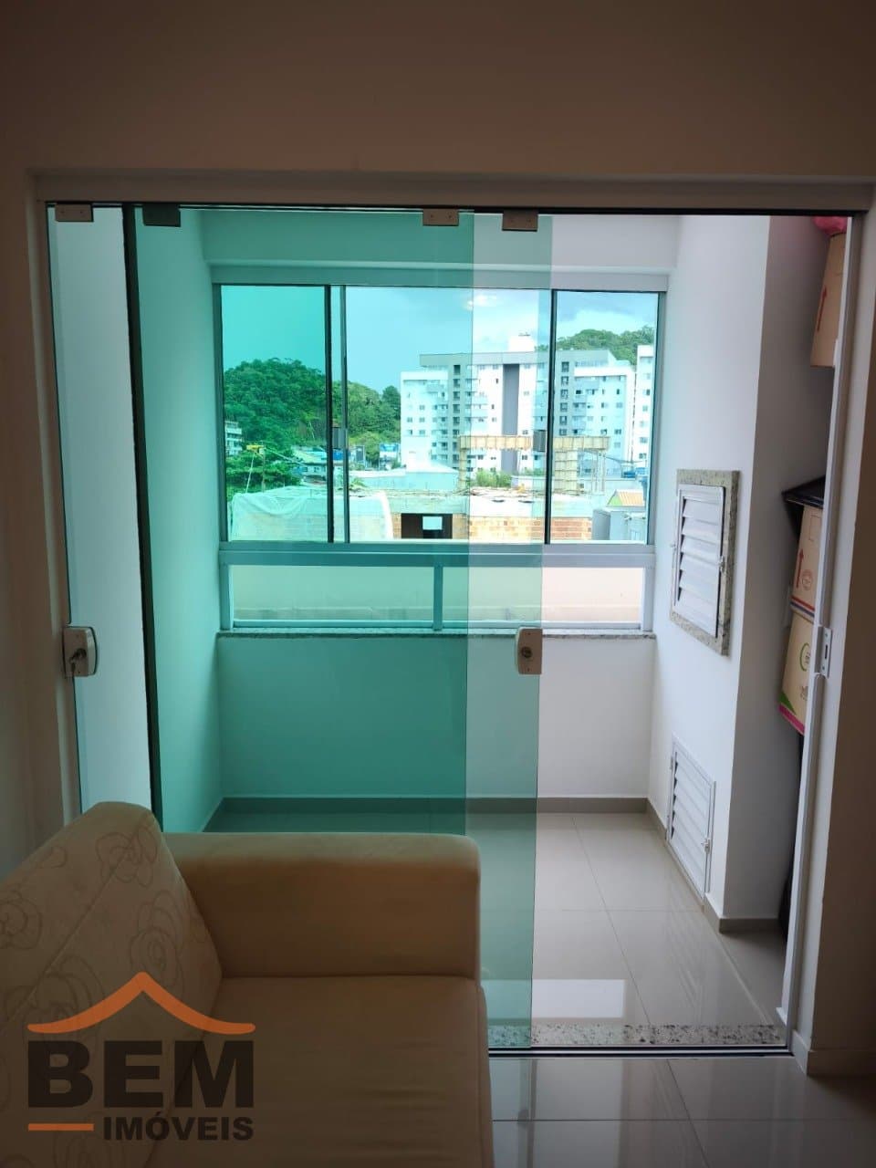 Apartamento à Venda com 2 quartos, 1 vaga no bairro Municipios em Balneário Camboriú/SC