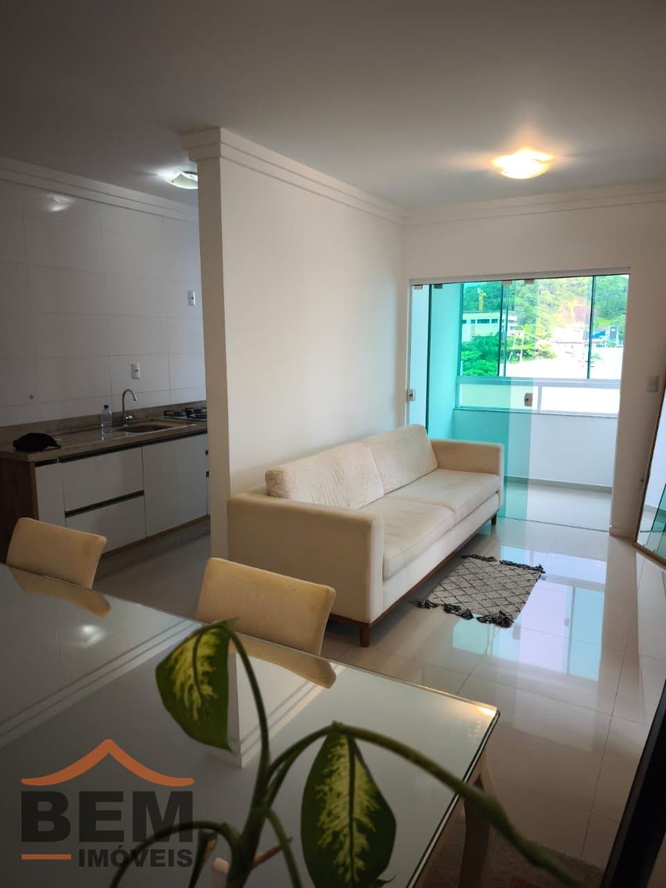 Apartamento à Venda com 2 quartos, 1 vaga no bairro Municipios em Balneário Camboriú/SC