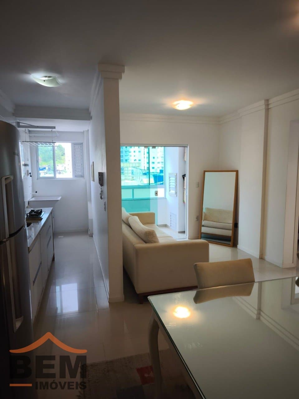 Apartamento à Venda com 2 quartos, 1 vaga no bairro Municipios em Balneário Camboriú/SC