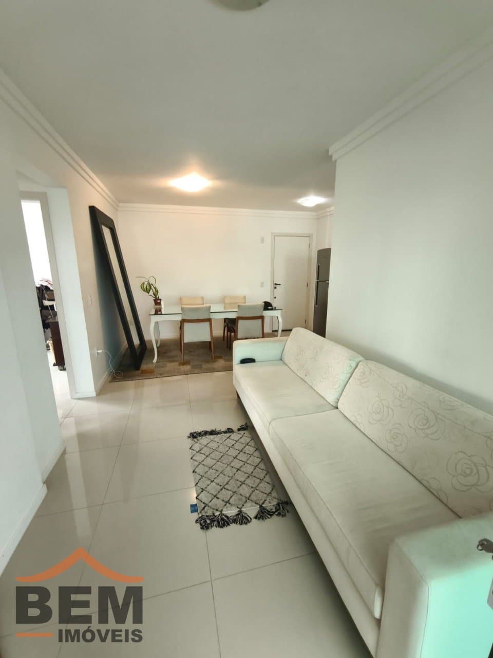 Apartamento à Venda com 2 quartos, 1 vaga no bairro Municipios em Balneário Camboriú/SC