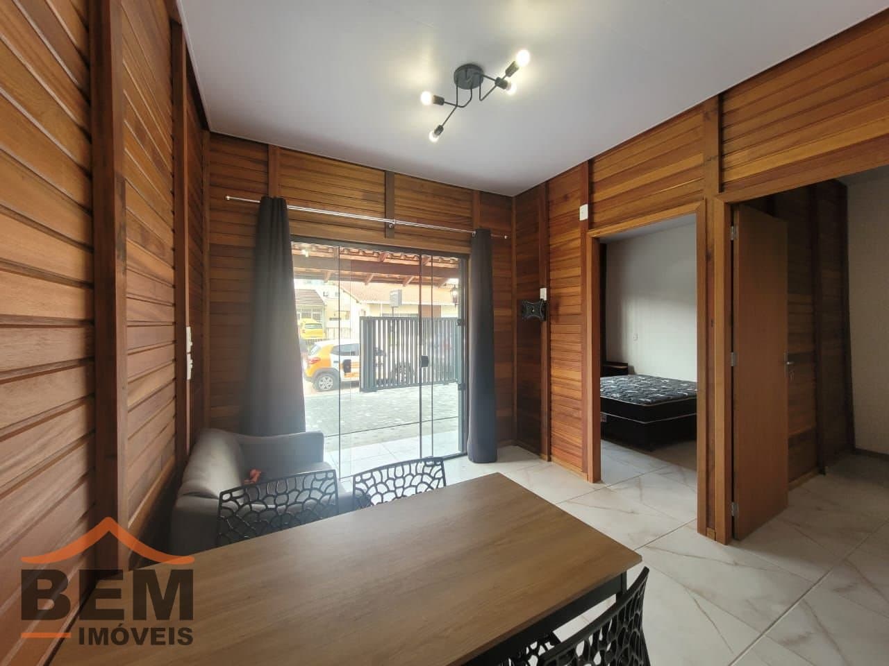 Casa para Locação com 2 quartos e 40m² no bairro Centro, em Itajaí - SC
