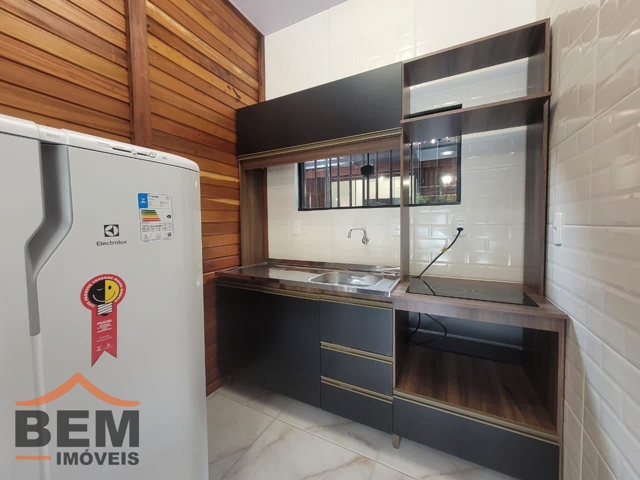 Casa para Locação com 2 quartos, 1 vaga no bairro Centro em Itajaí/SC