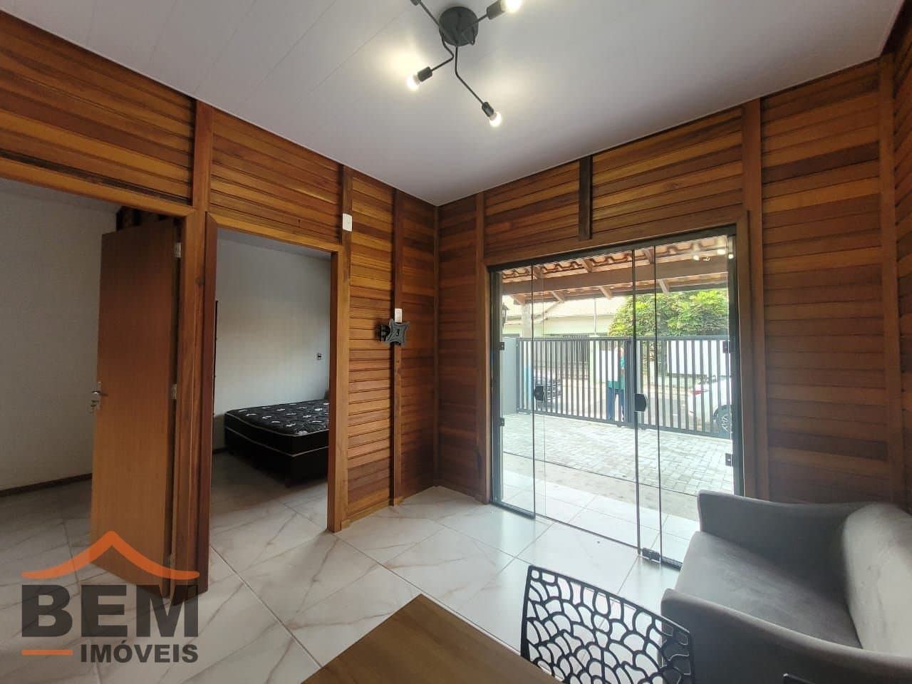 Casa para Locação com 2 quartos, 1 vaga no bairro Centro em Itajaí/SC
