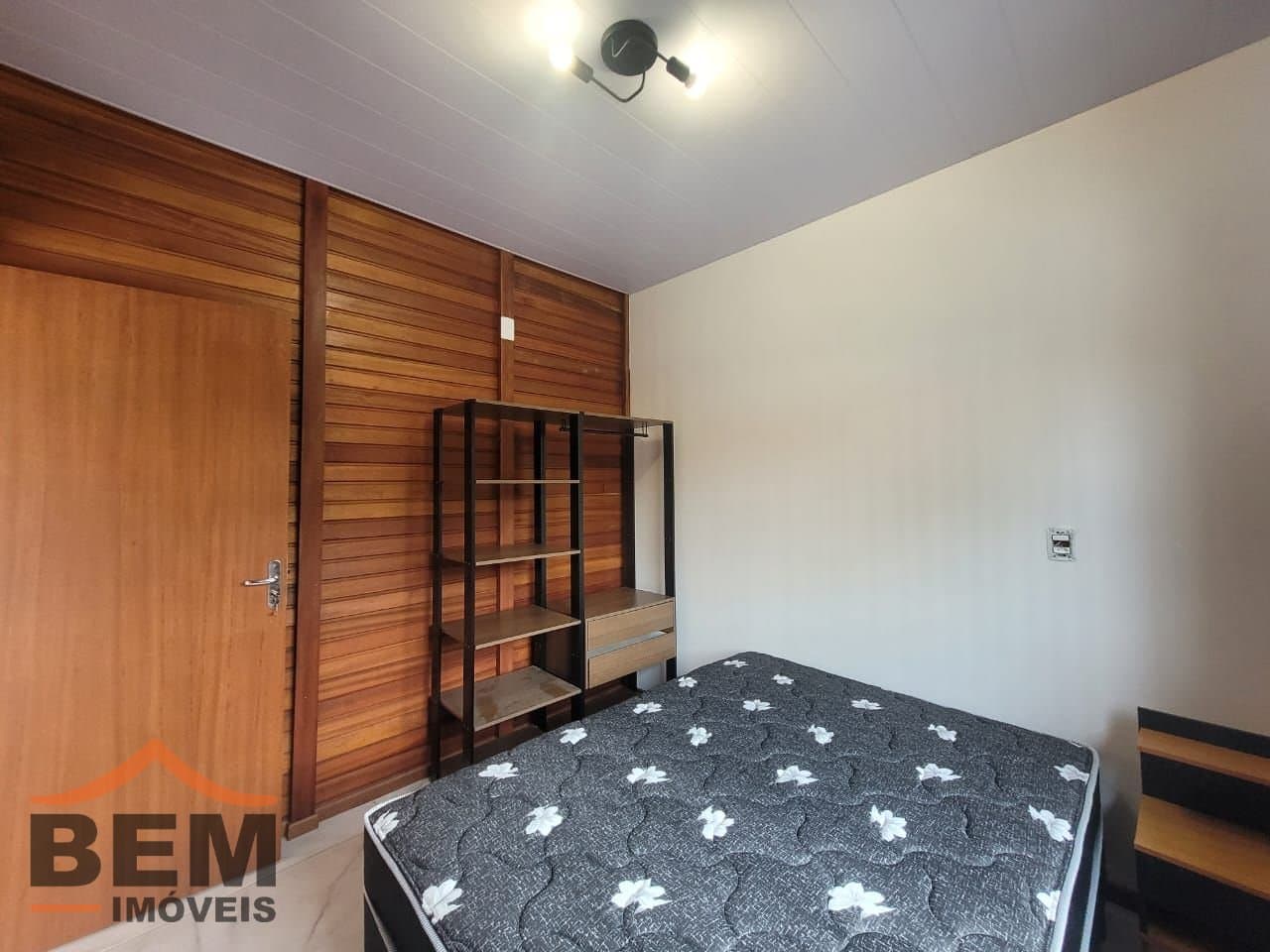 Casa para Locação com 2 quartos, 1 vaga no bairro Centro em Itajaí/SC